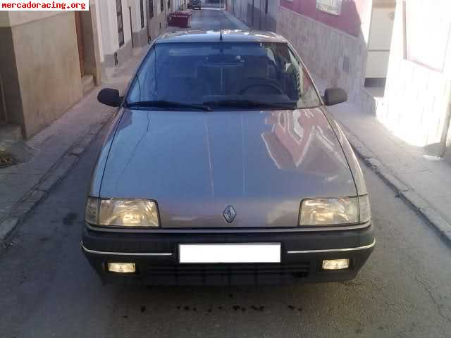 Renault 19 1.4 gasolina 200 € !!