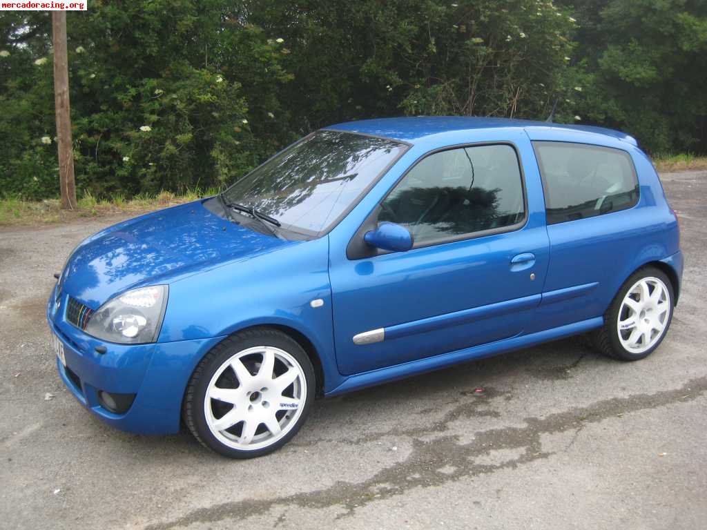 Se vende o se cambia clio sport