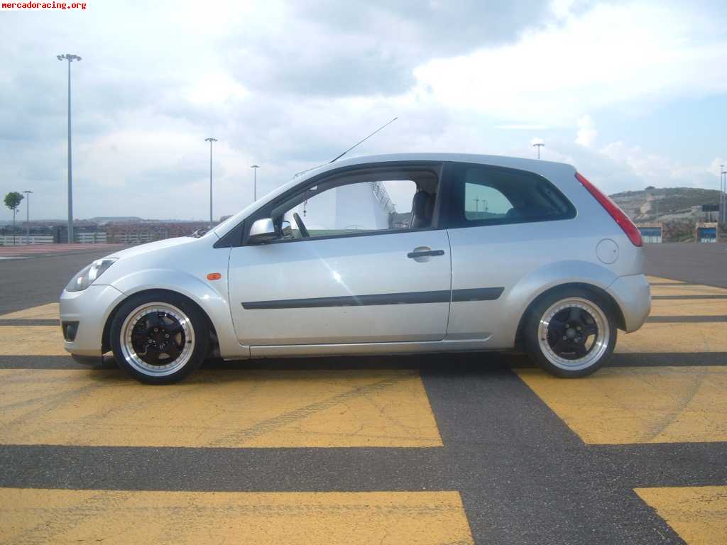 Ford fiesta 1.3i new port del año 2007