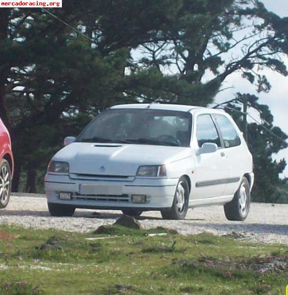 Renault clio 1.4 s