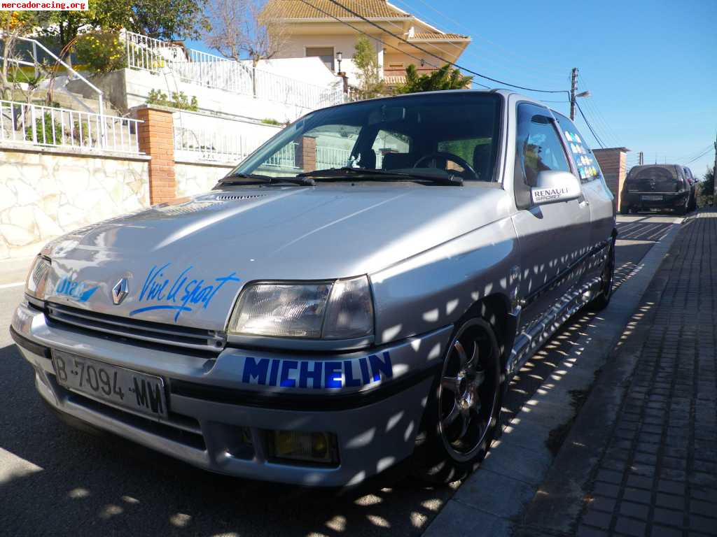 Renault clio 1.8 16v cambio o vendo