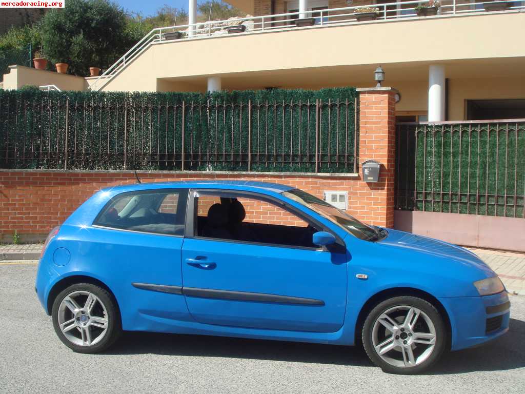 Se vende fiat stilo jtd muy buen estado