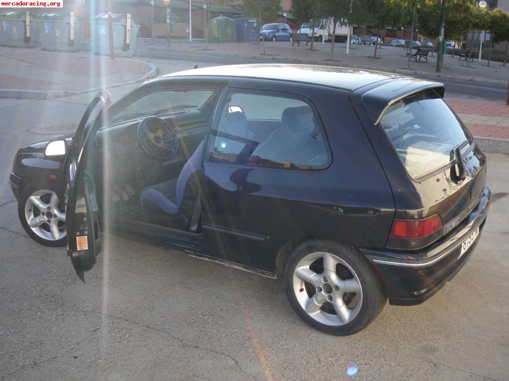 Se vende clio 16v