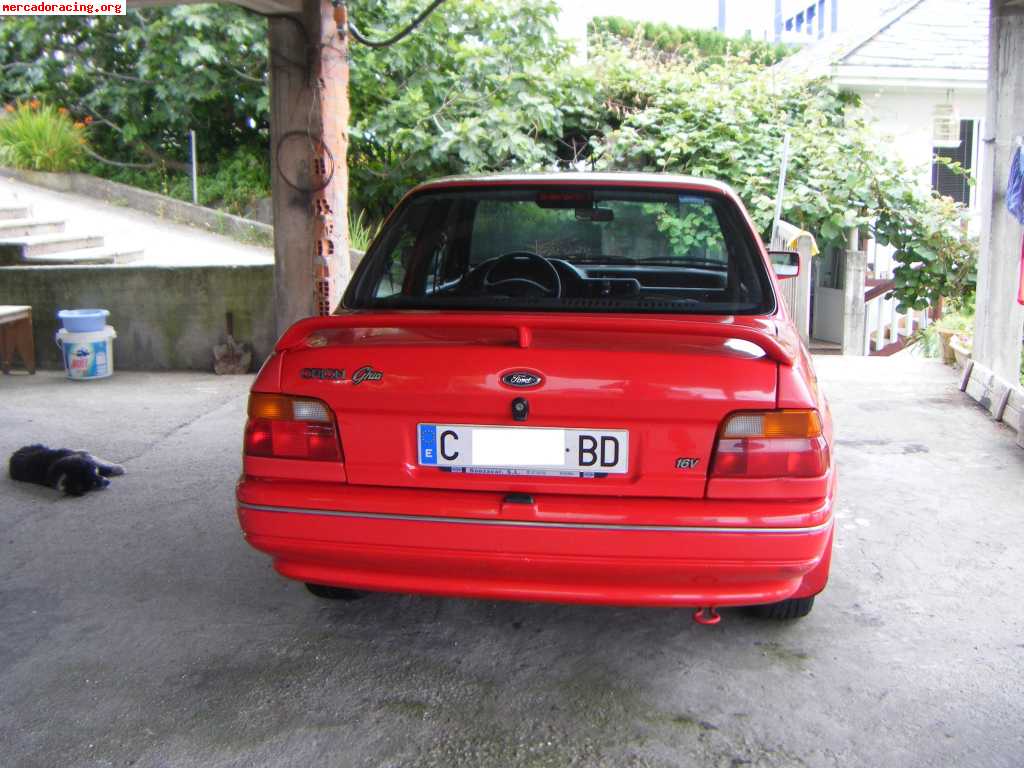 Se vende ford orion 1.6 16v ghia. en la coruña 