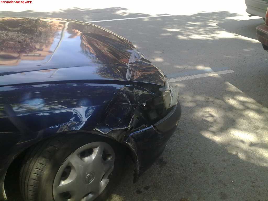 Vendo opel vectra 1.6 16v gasolina con pequeño golpe frontal