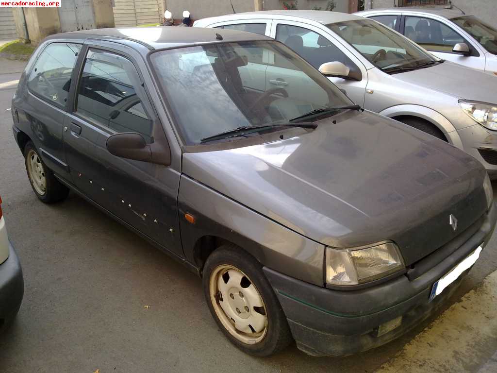 Clio 1.8s  ¡¡¡¡¡ 150€ !!!!!!!
