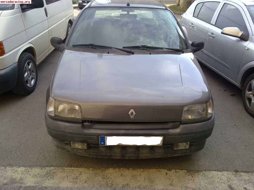Clio 1.8s  ¡¡¡¡¡ 150€ !!!!!!!