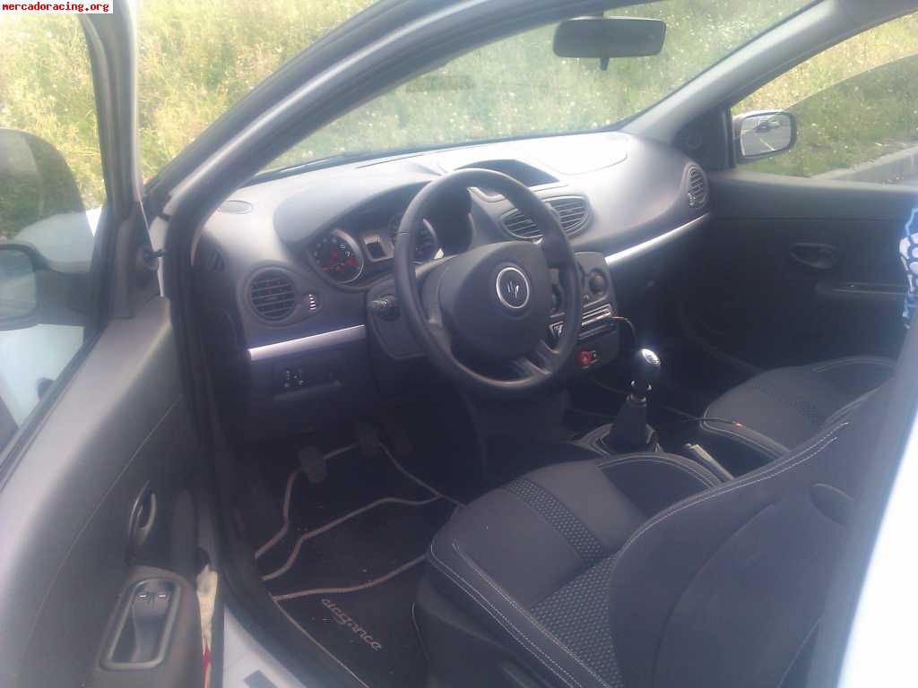 Clio sport access