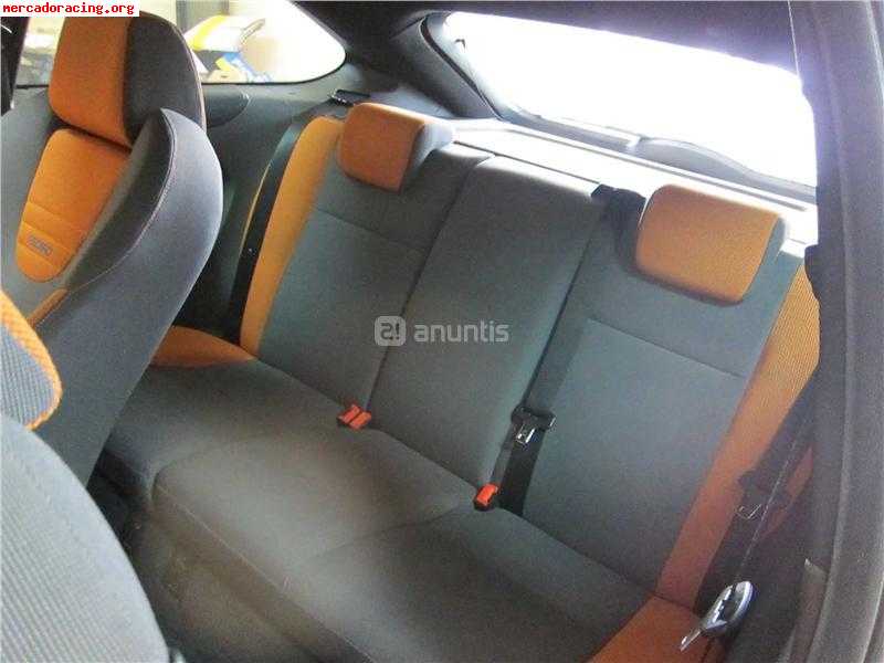 Ford focus st orange