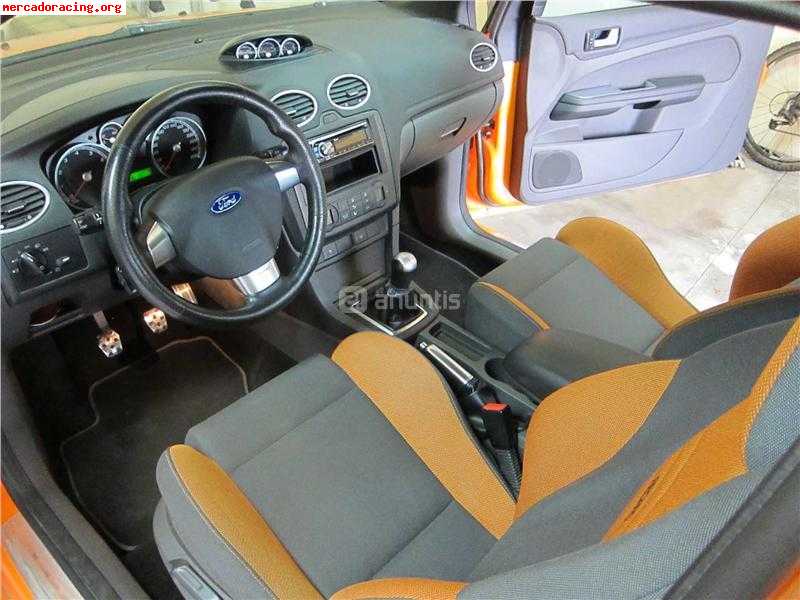 Ford focus st orange 2006
