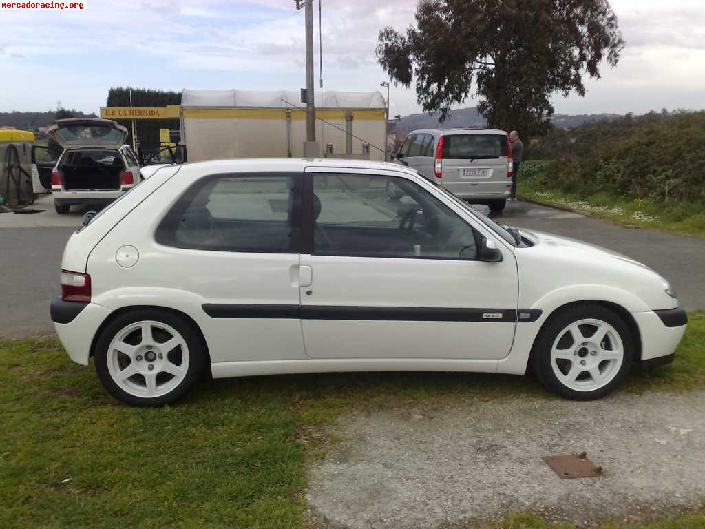 Vendo saxo 16v...impoluto.