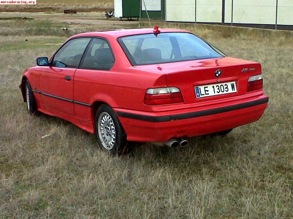 Bmw 318 is coupe 143cv 2000€