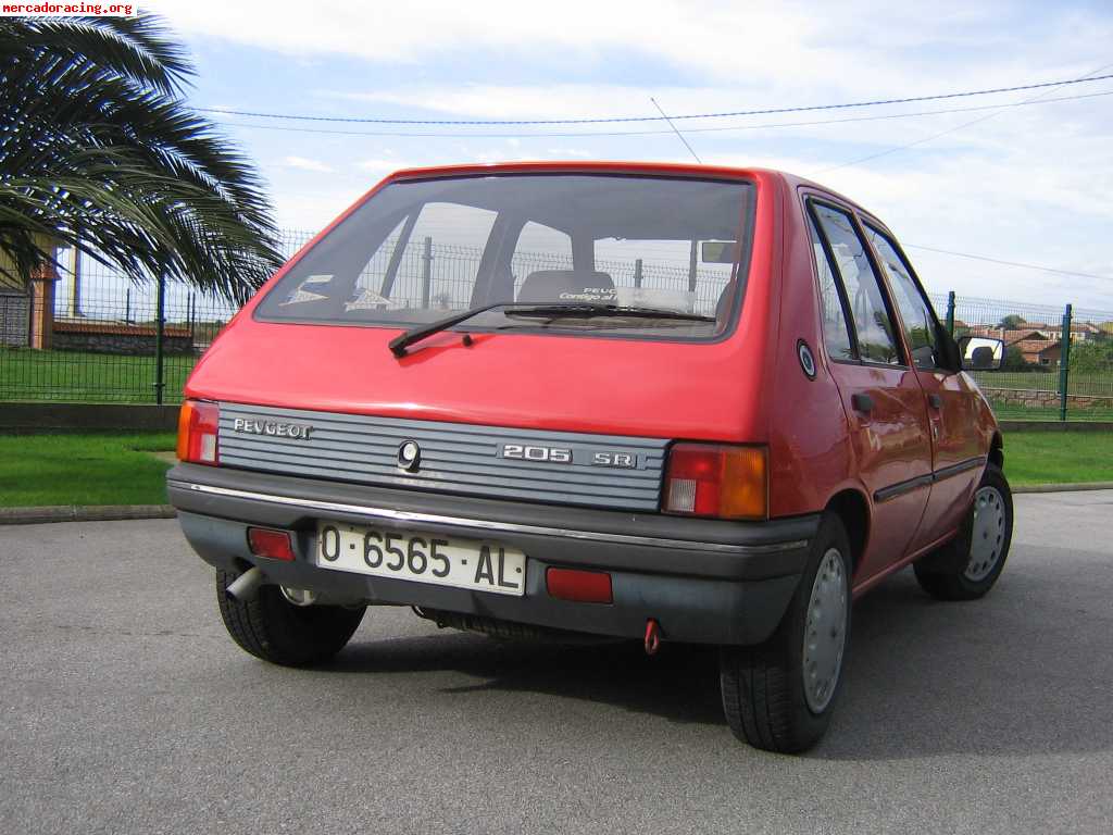 Peugeot 205!