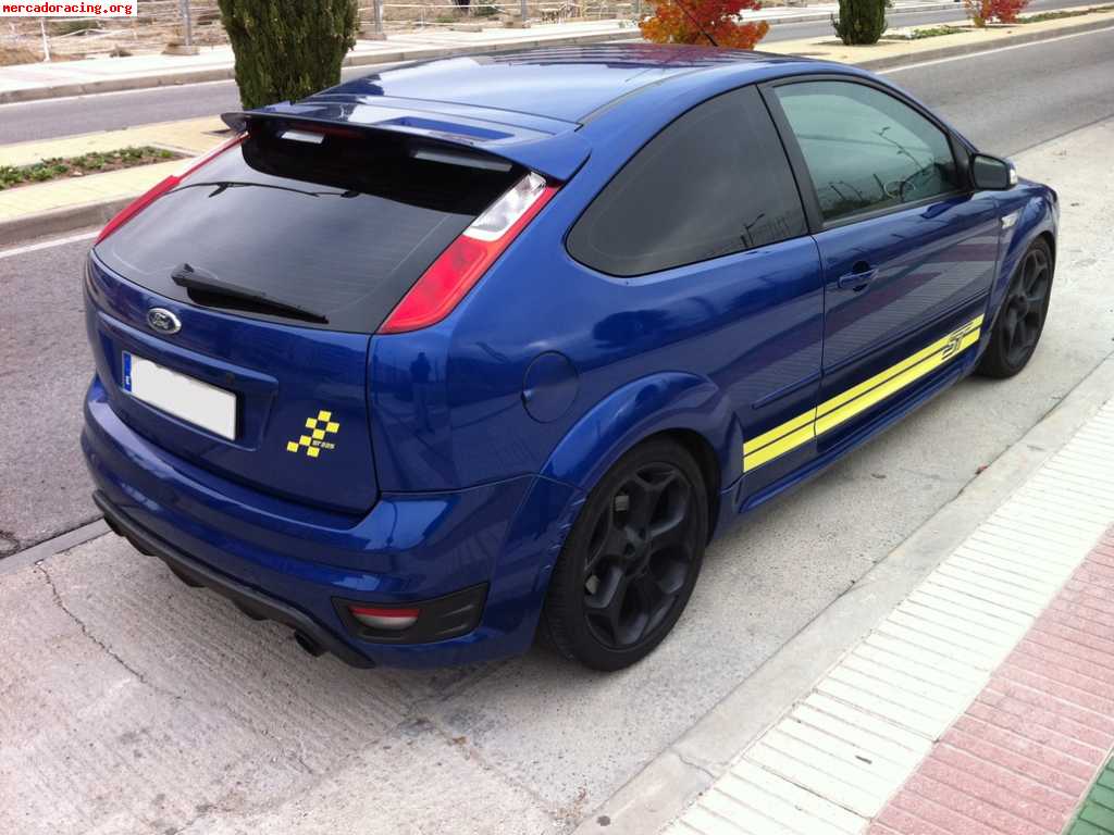 Vendo ford focus st 2.5 t 2006 con chuches impecable!!cholli