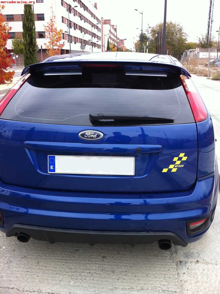 Vendo ford focus st 2.5 t 2006 con chuches impecable!!cholli