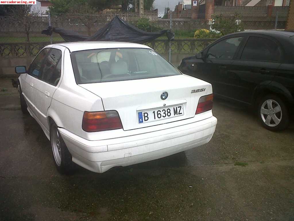 Vendo o cambio por coche y dinero bmw 325i  e 36 por 2500 ne