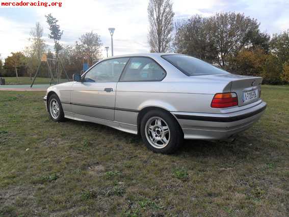 Se vende o se cambia bmw 320 coupe  e36 