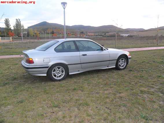 Se vende o se cambia bmw 320 coupe  e36 