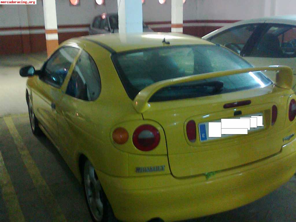 Renault megane coupe 2.0 16v. 