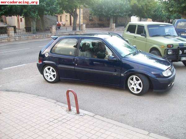 Se vende saxo vts 16v