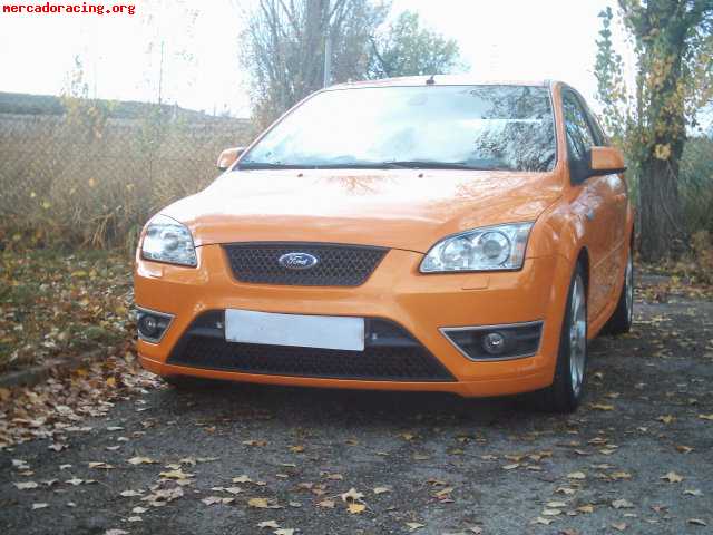 Se vende ford focus st racing orange