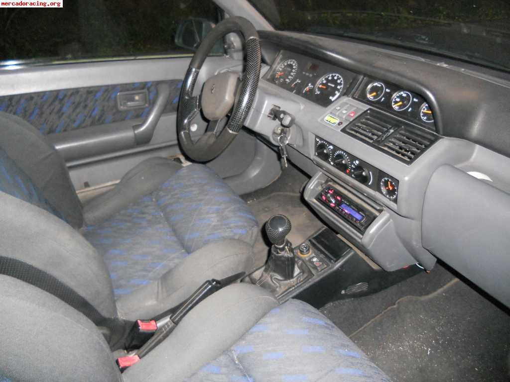 Vendo clio 16v (1.8 16 válvulas) año 1991 2500 €