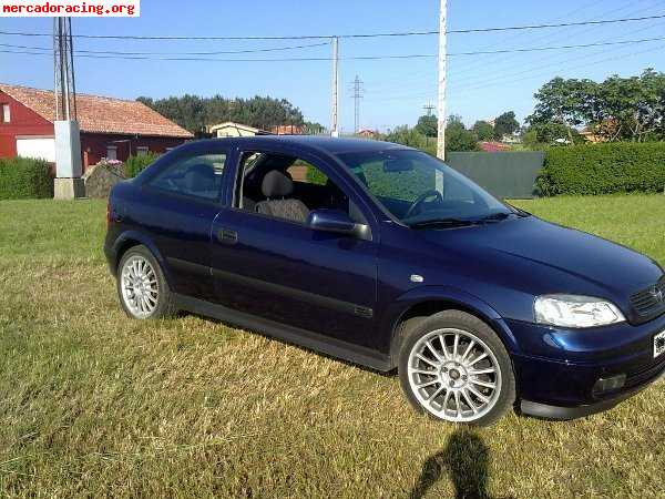 Se vende opel astra 1.6 comfort. 2300 euro.s impecable. ( as