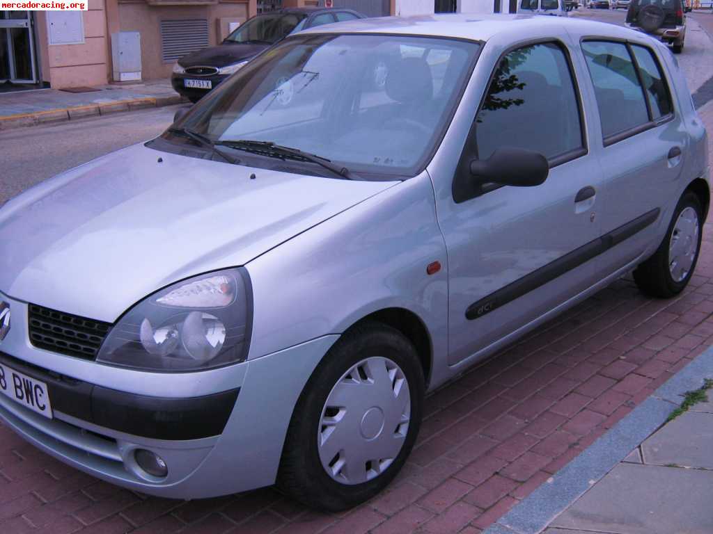 Vendo clio 15 dci año 2002