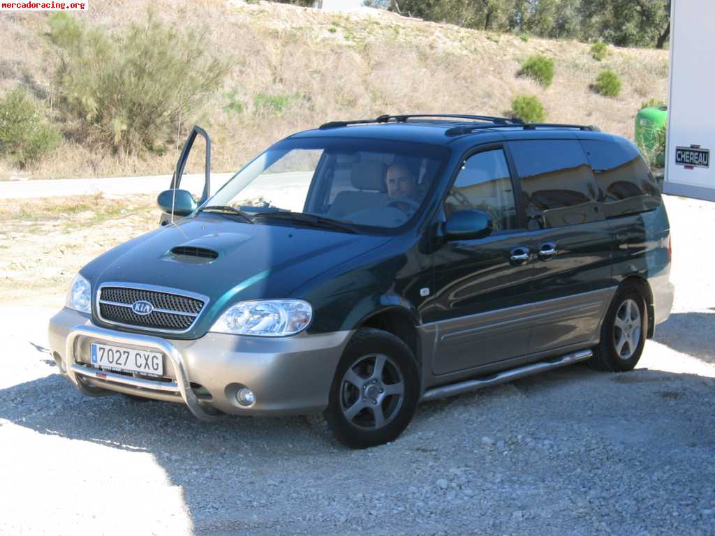 Se vende kia carnival solo 41.000km 8.500eur