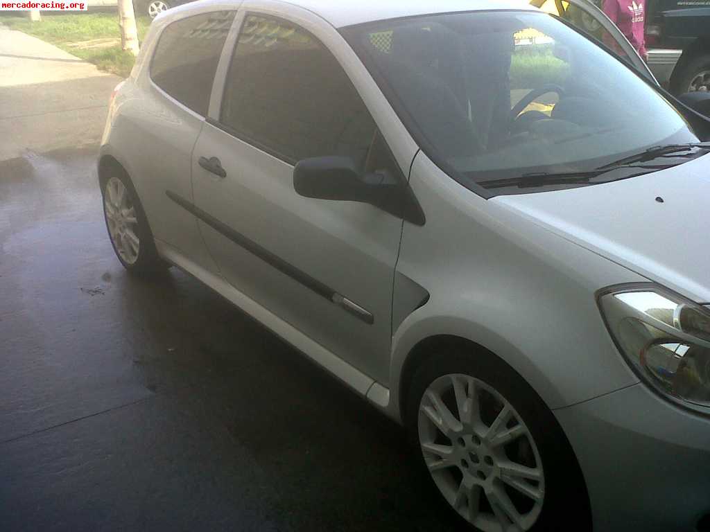 Se vende renault clio sport 200cv