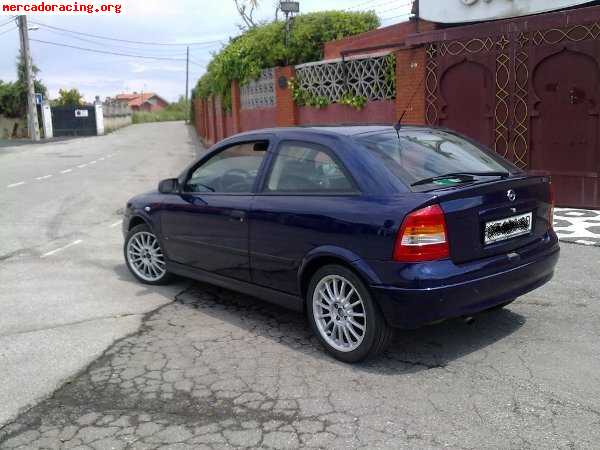 Se vende opel astra 1.6 comfort. 2300 euros impecable. ( ast