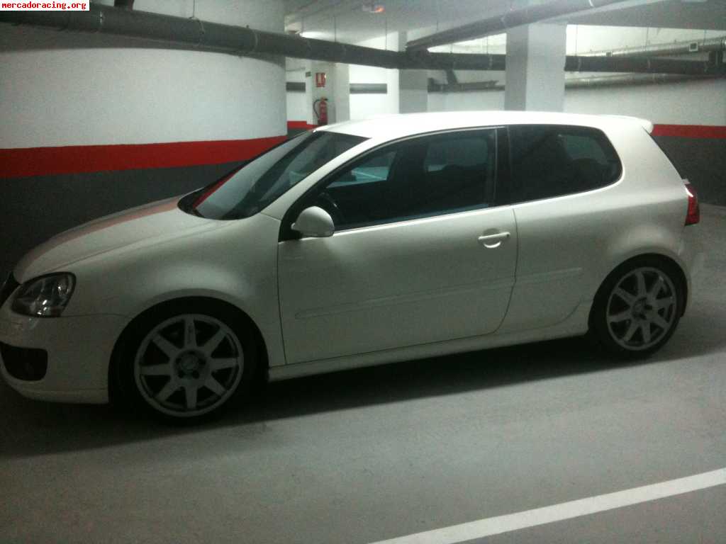 Golf v gti 240cv