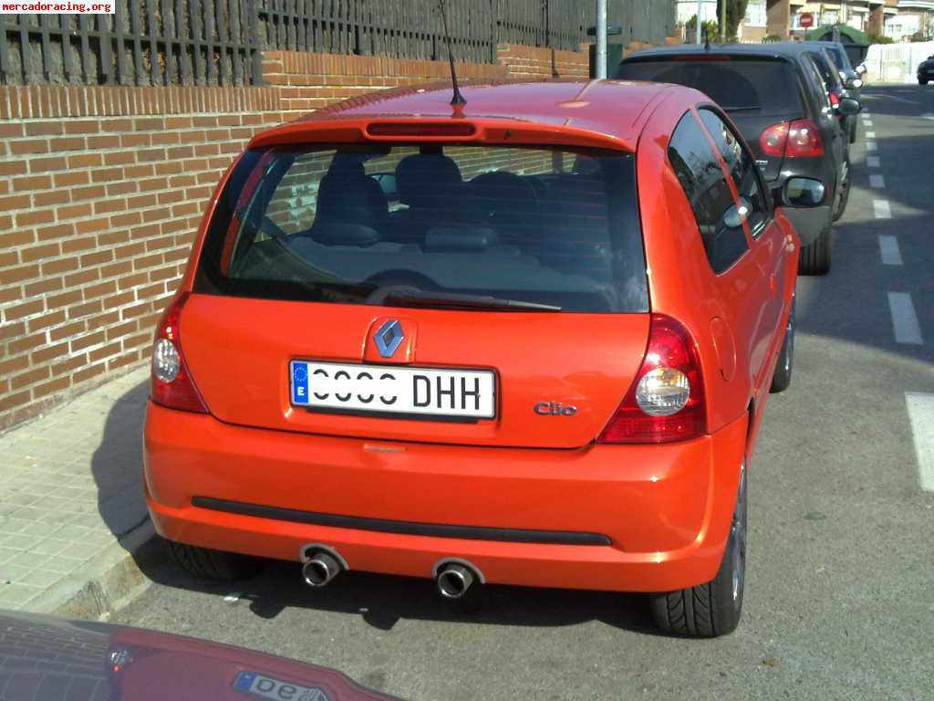 Renault clio cup sport team