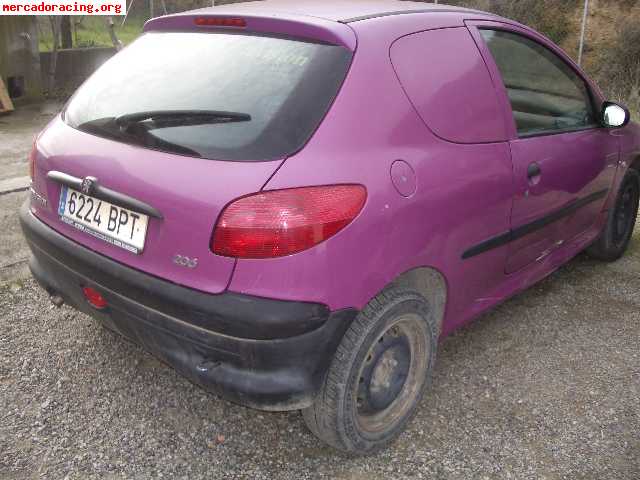 Peugeot 206 800€