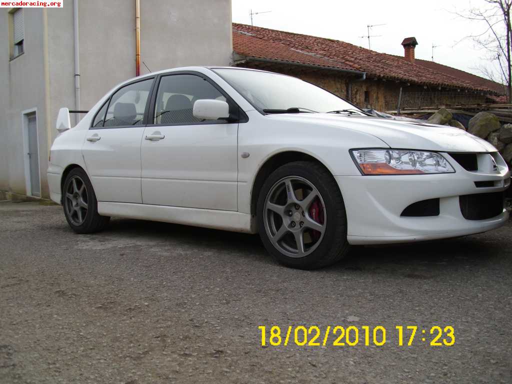 Mitsubishi lancer evolution  8