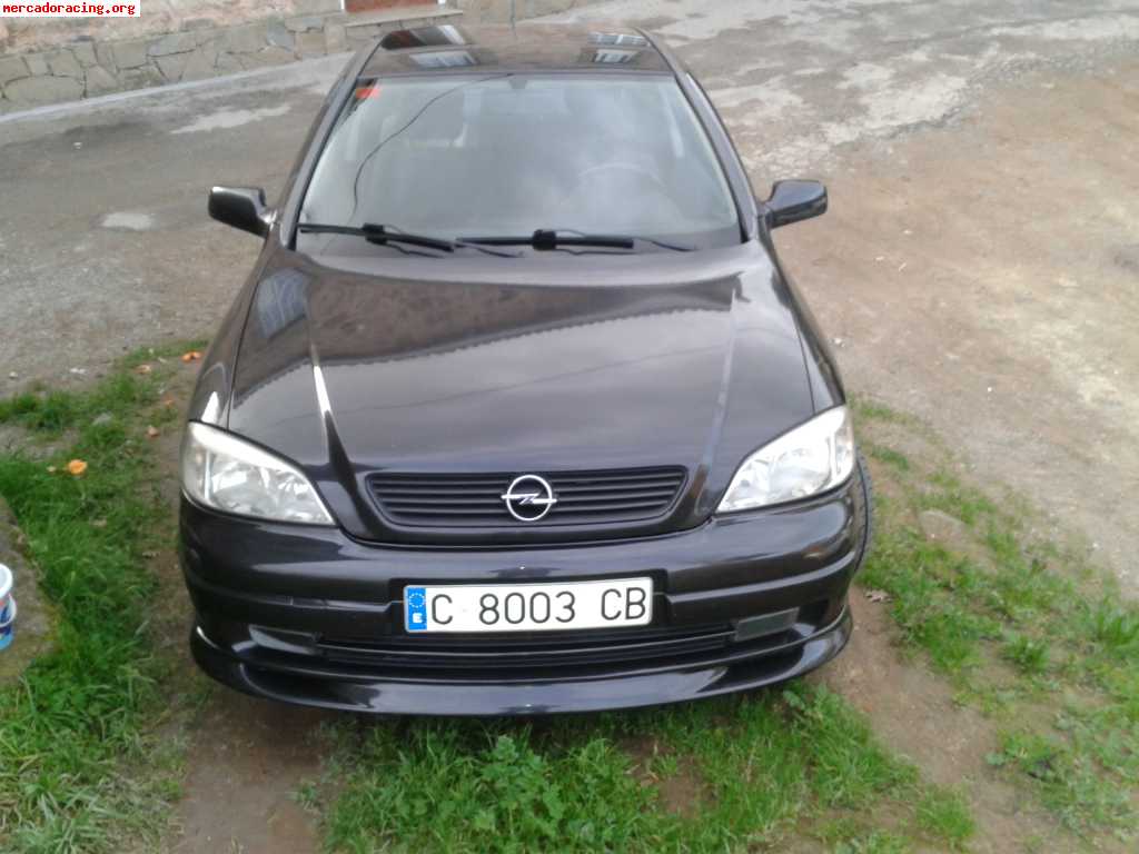 Se vende opel astra 1.6 16