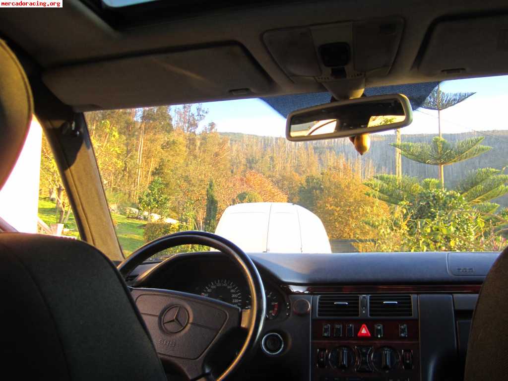 Mercedes e 300 td 177cv aut. elegance 