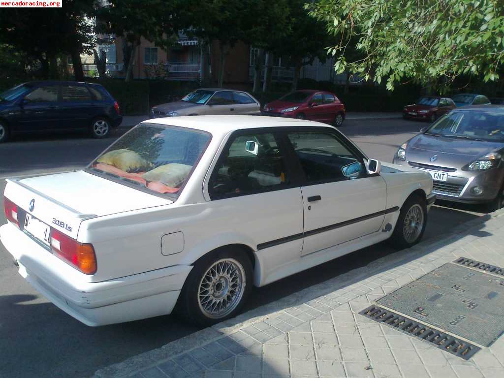 Vendo bmw 318 is m   (modelo e30)