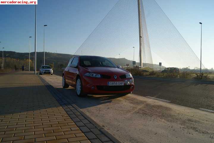 Renault megane f1 team r26