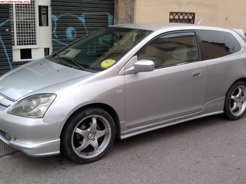 Se vende o se cambia honda civic 1.6 vtec 110cv sport del 20