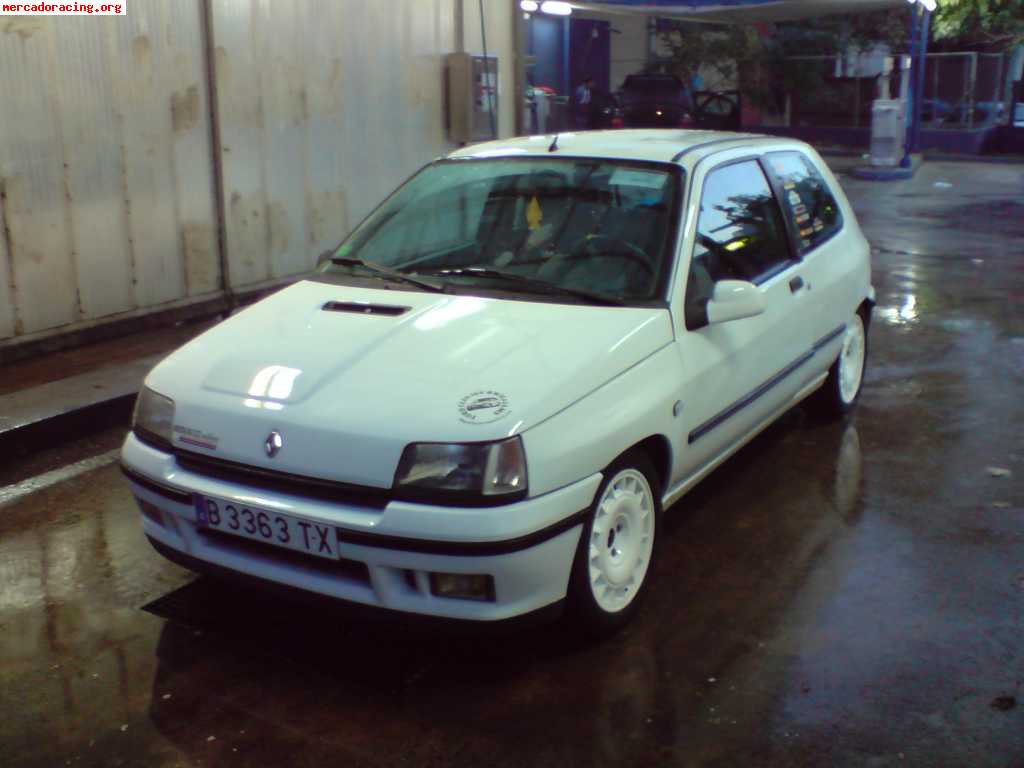 Clio 16v en venta o cambio!