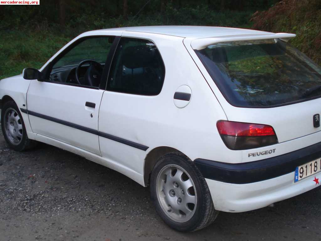 Se vende peugeot 306 con aspecto gti