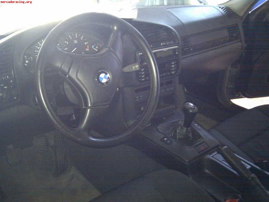 328i coupe e36 de 1996 montrealblau 5.500€ en barcelona