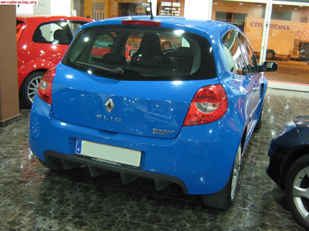 Clio f1 team