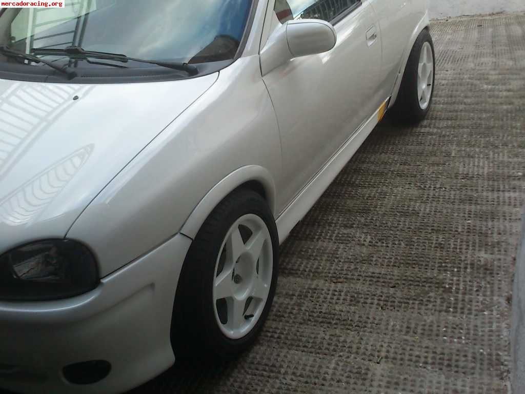 Cambio o vendo corsa b gsi 16v  2200€