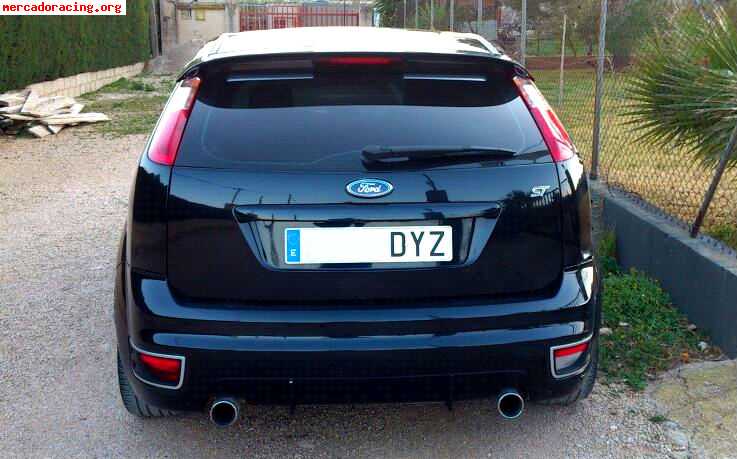 Vendo focus st 225