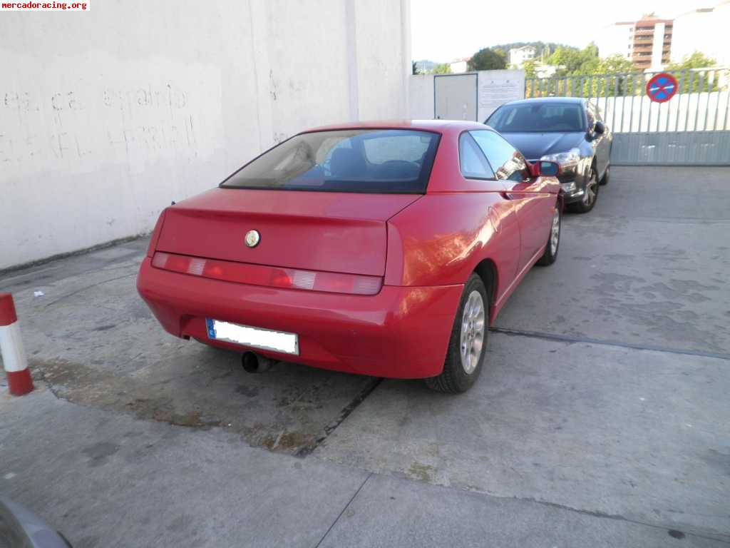 Se vende o se cambia alfa romeo gtv