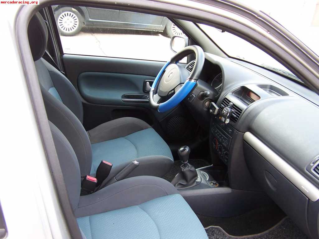 Renault clio 1.5dci 80cv año 2005