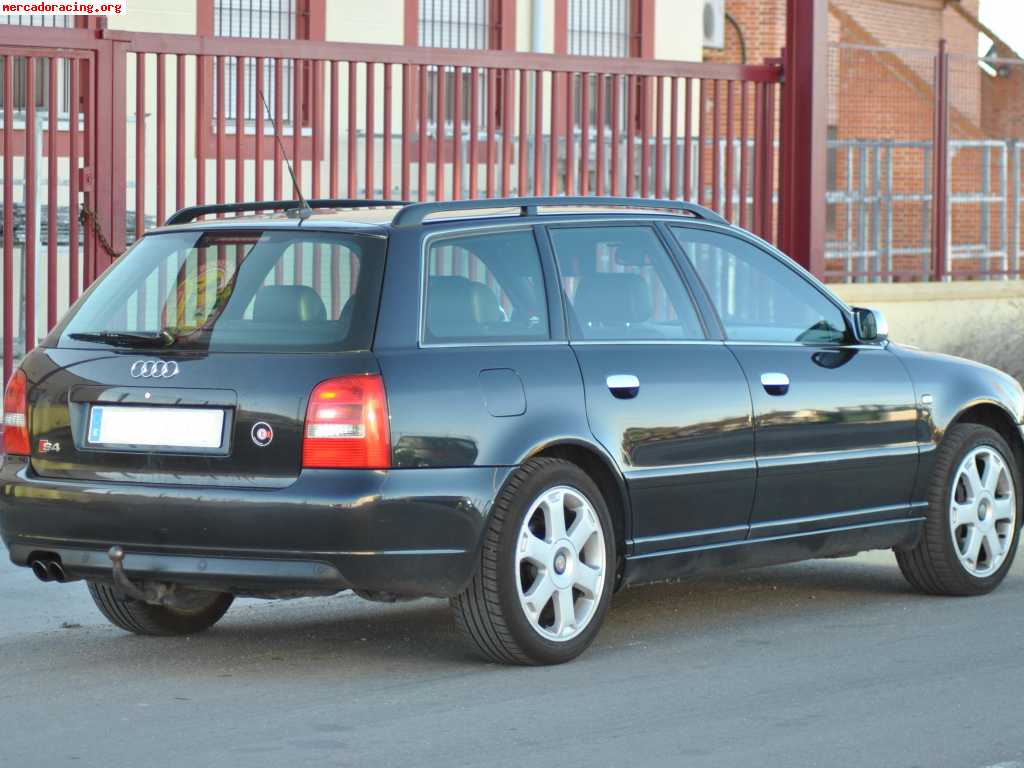 Se  vende  o se cambia audi  s4 2.7 biturbo año  2000