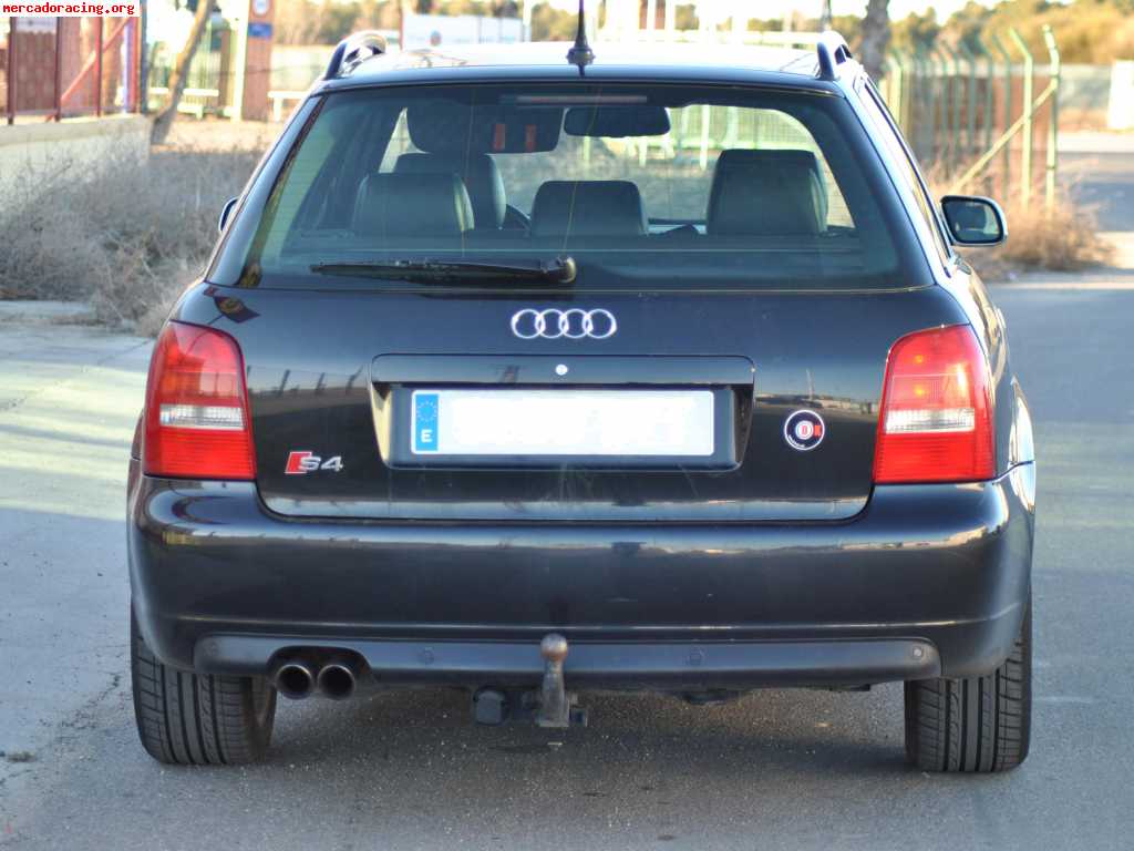 Se  vende  o se cambia audi  s4 2.7 biturbo año  2000